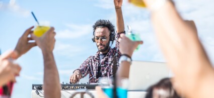 Vie nocturne à Leucade : bars, cafés et discothèques